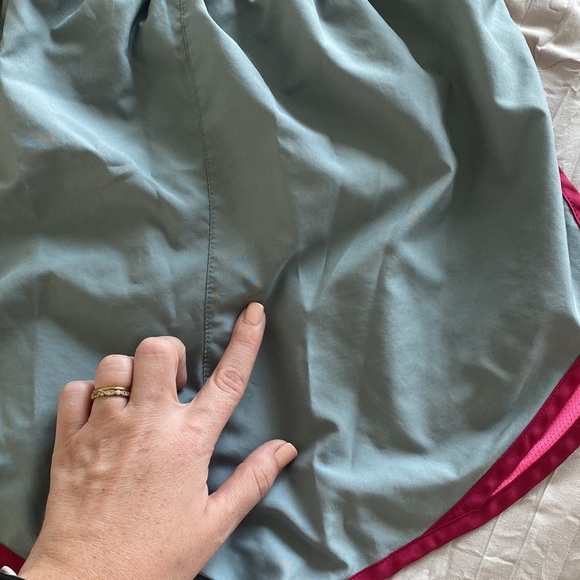 Nike Dri-Fit Shorts - Picture 9 of 9